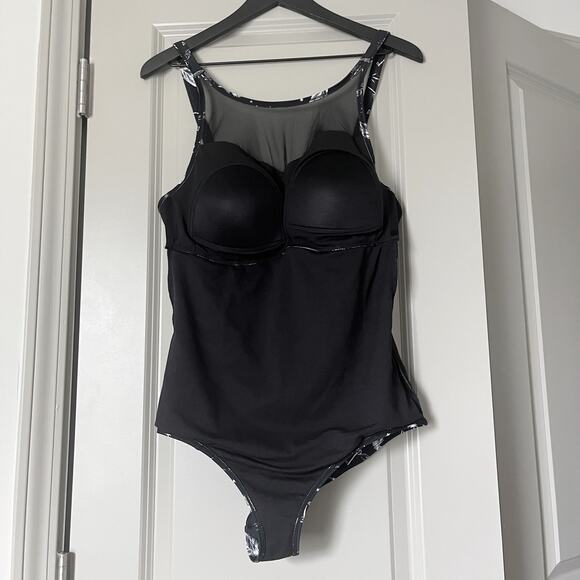 Torrid Harry Potter Swimsuit Spells Flying Keys Alohomora Bathing Suit One Piece - Picture 9 of 14